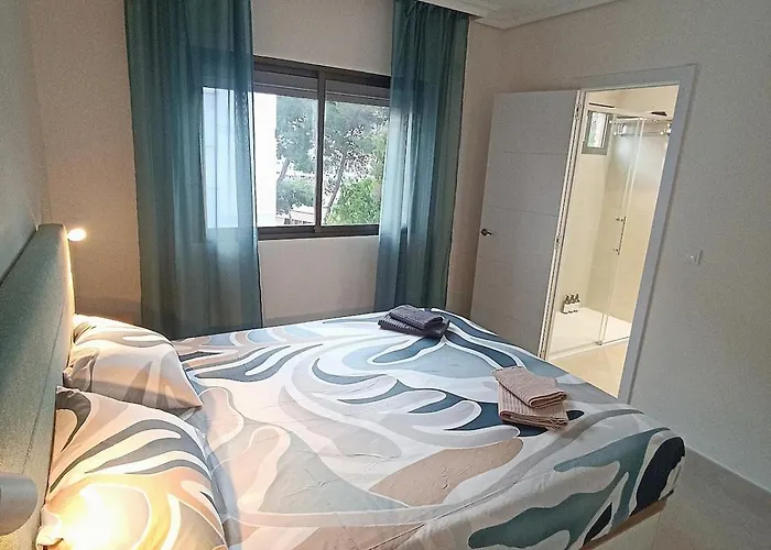 Céntrico Con Piscina Y Parking Apartamento