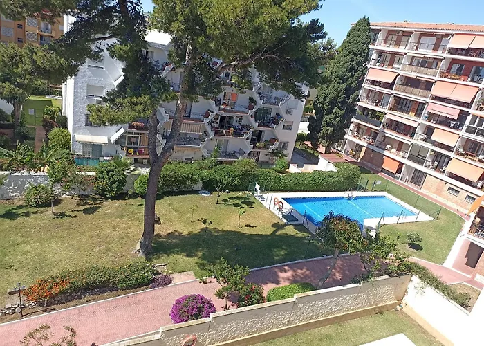 Céntrico Con Piscina Y Parking Apartamento Torremolinos