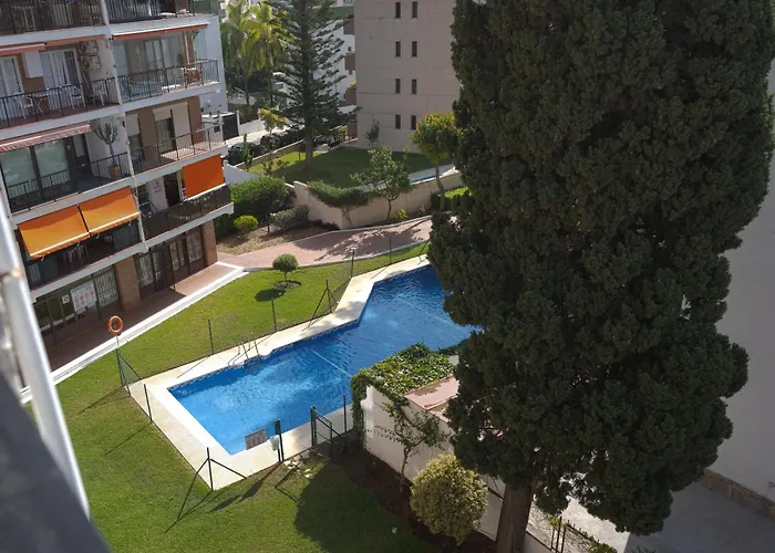 Céntrico Con Piscina Y Parking Apartamento